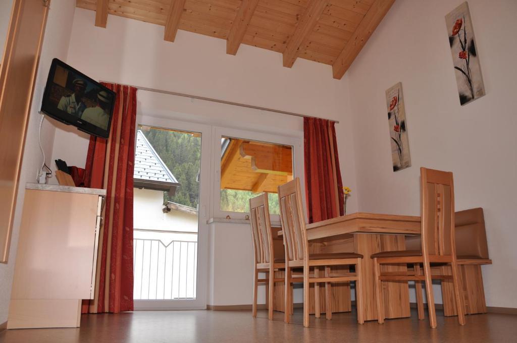 Apart Lurega - Inklusive Sommer Card Galtuer Room photo